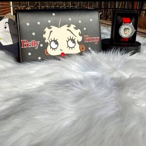 Brand New Betty Boop purse and watch set